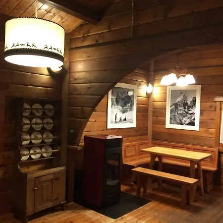 בקתה Des Melezes *